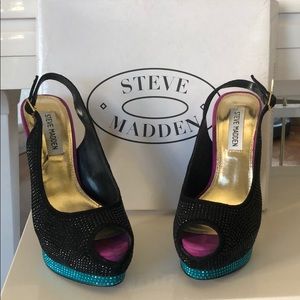 Steve Madden multi color heel